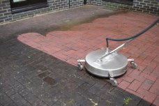Hard-surface Cleaning Image